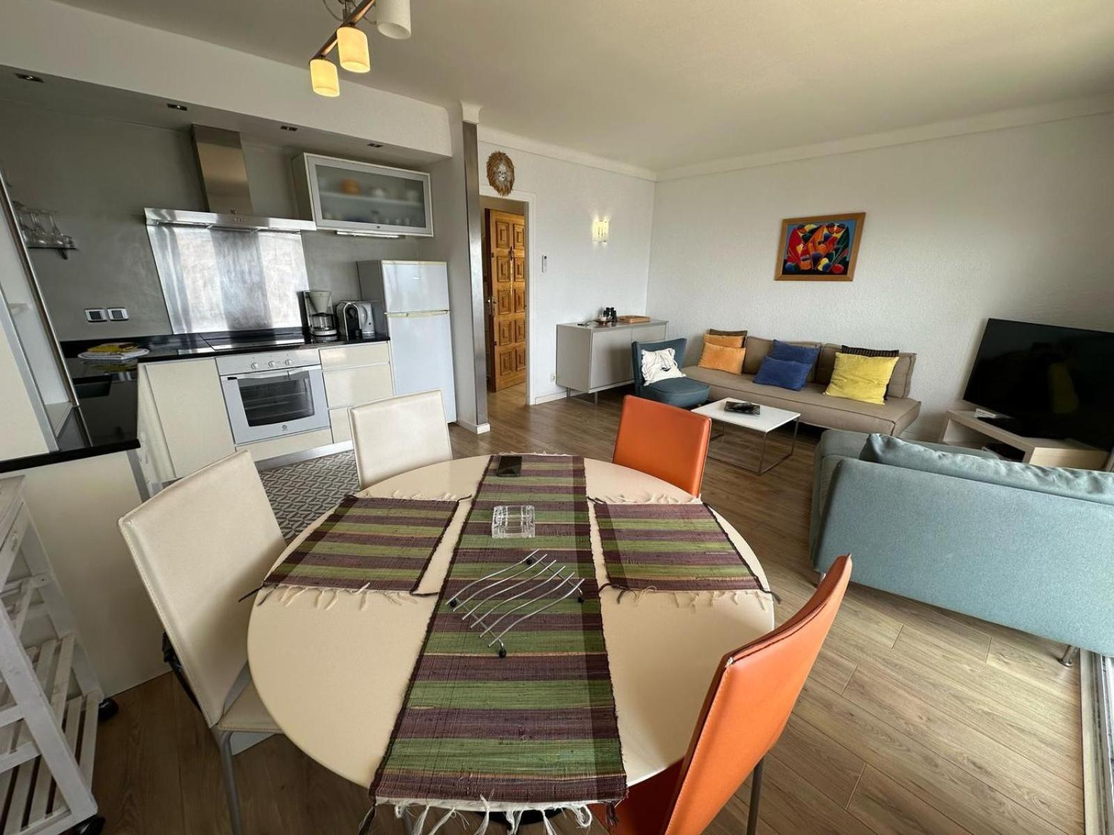 Vista Mar Y Parking En Appartement Roses