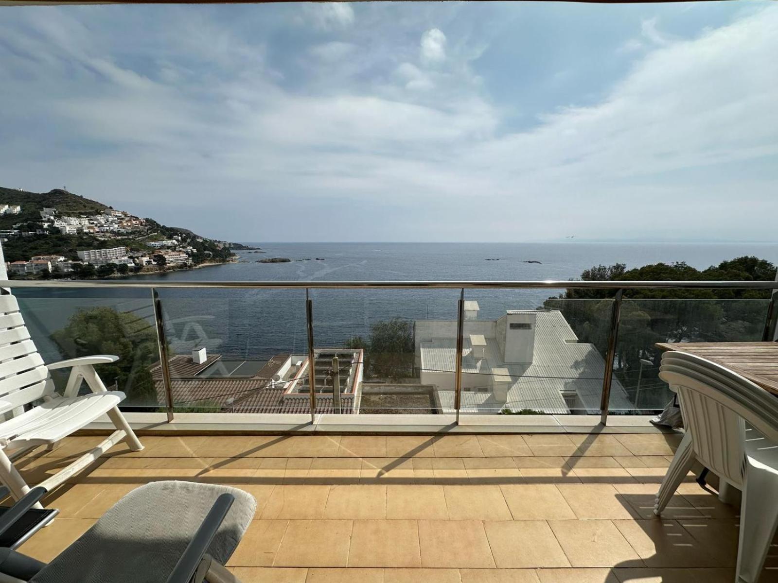 Vista Mar Y Parking En Appartement Roses